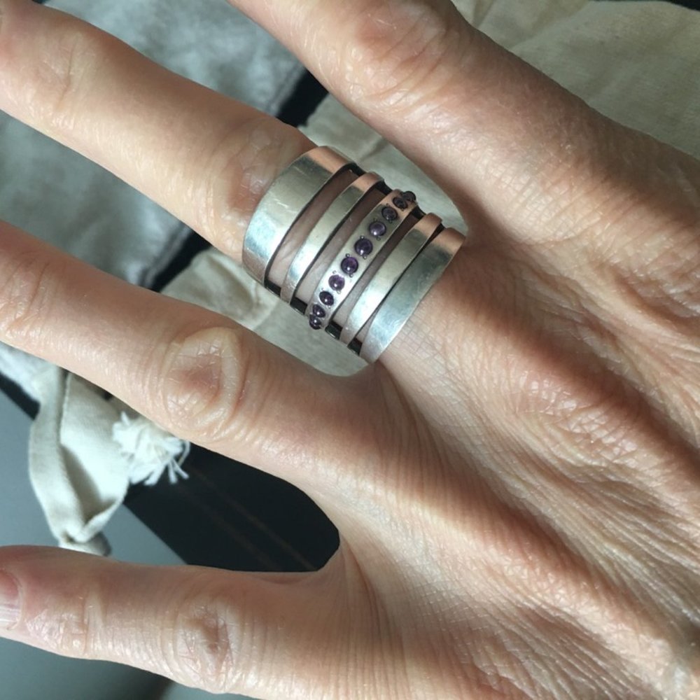 Pamela love ring sterling silver